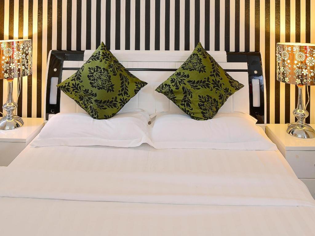 Hotel De Art @ Section 7 Shah Alam Exterior photo